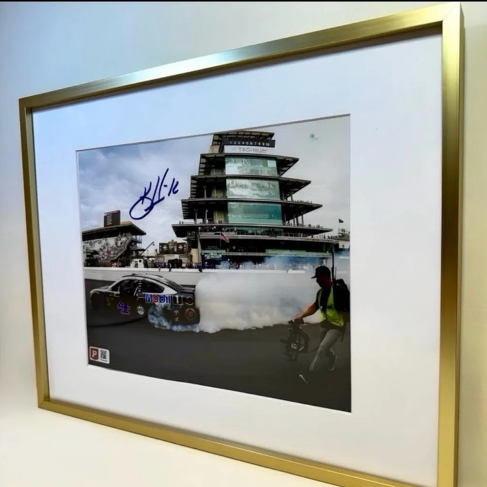 Kevin Harvick Authentic Autographed Photo Indianapolis Win “The Brickyard” 2019 - Picture 7 of 7